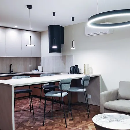 Luka Brown * Паланга