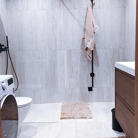 Luka Brown * Паланга